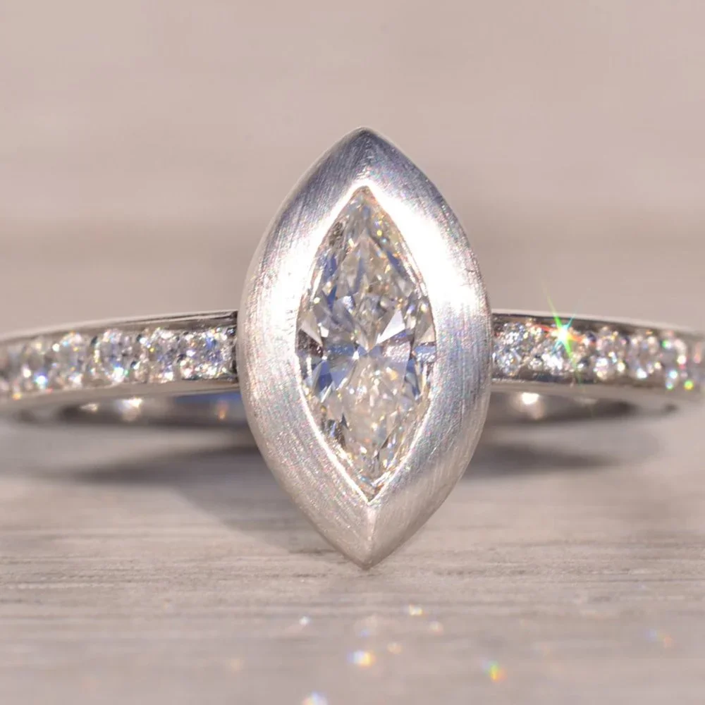 Designer Diana Vincent Signed Marquise Engagement Ring in Platinum - Picture 6 of 10